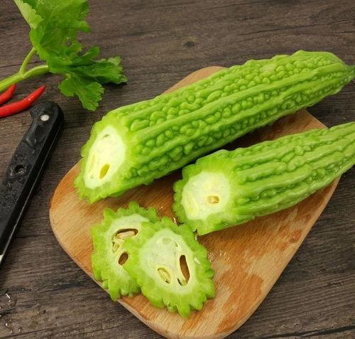 监控人吃瓜图片,揭秘日常生活中的趣味瞬间